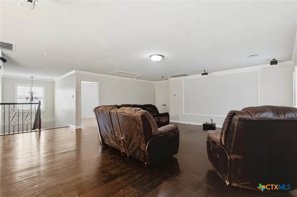 113 Scarlet Oak Cove Kyle, TX 78640