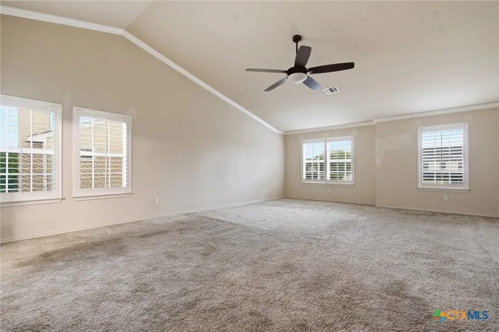 113 Scarlet Oak Cove Kyle, TX 78640