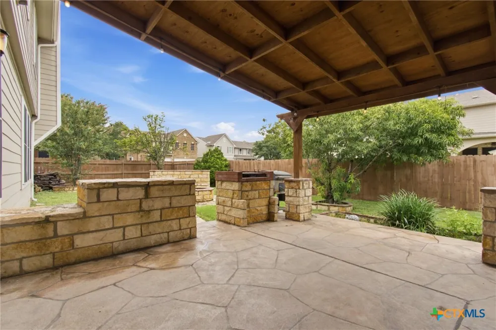 113 Scarlet Oak Cove Kyle, TX 78640