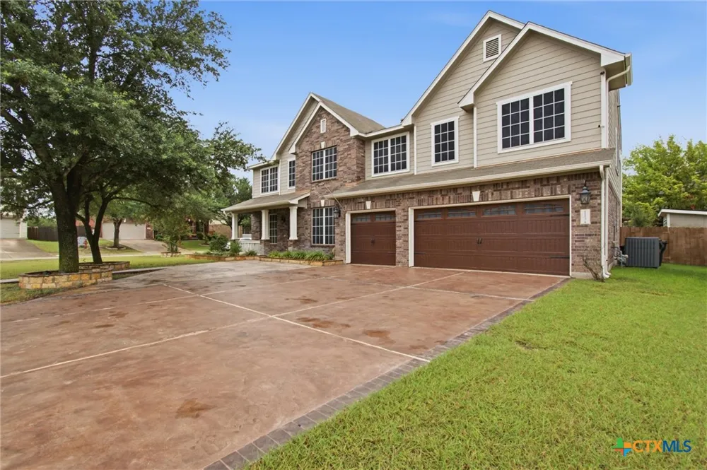 113 Scarlet Oak Cove Kyle, TX 78640