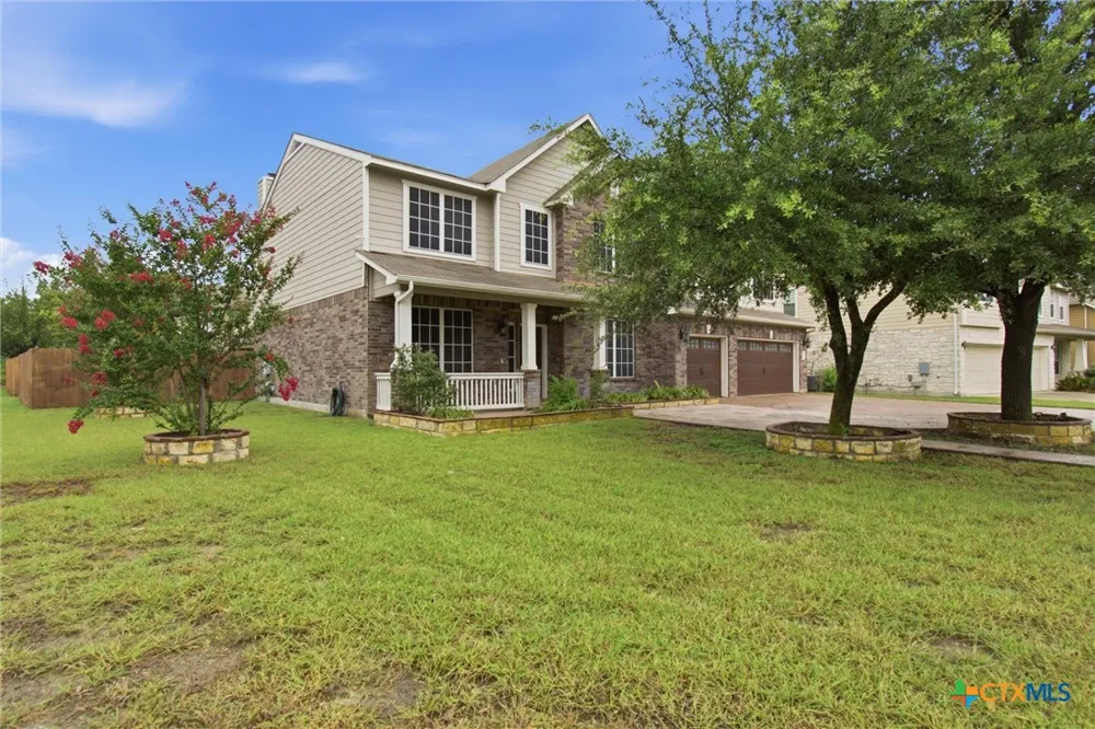113 Scarlet Oak Cove Kyle, TX 78640