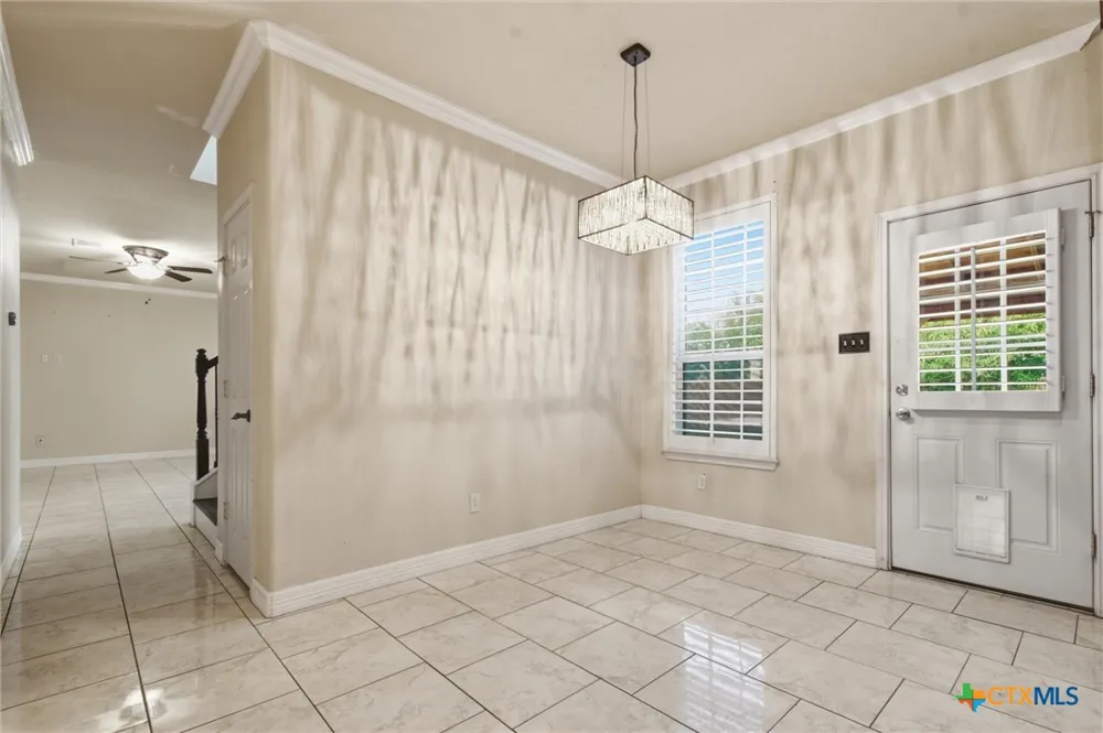 113 Scarlet Oak Cove Kyle, TX 78640