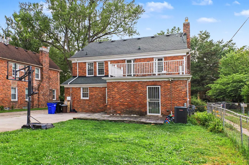 15350 Warwick Street Detroit, MI 48223