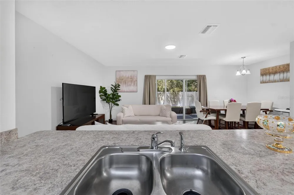 12925 SHADY FERN LANE Gibsonton, FL 33534