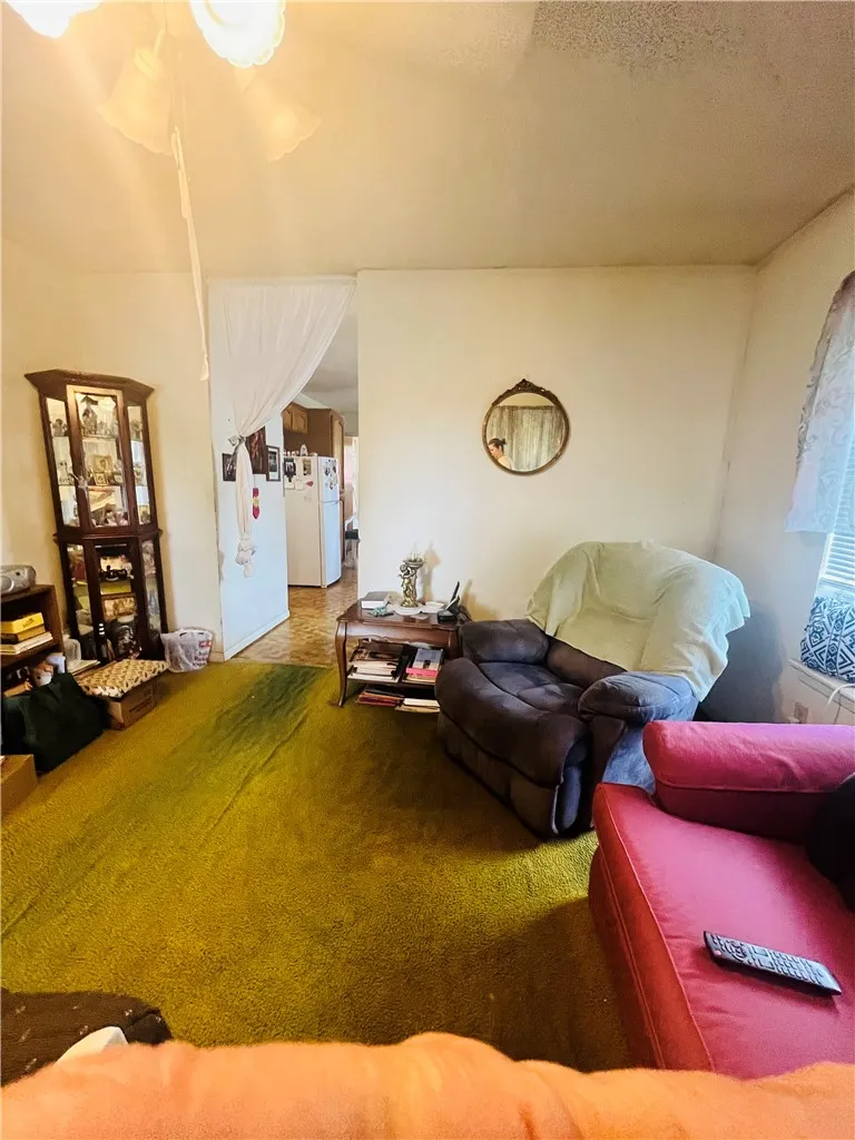 215 Hiawatha Corpus Christi, TX 78405