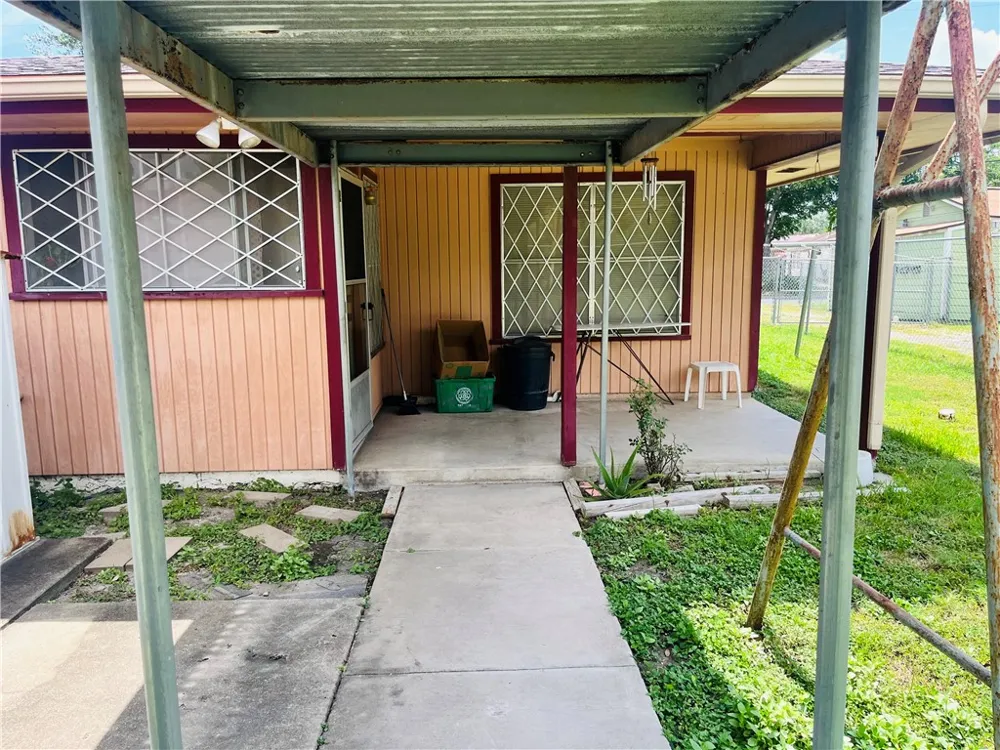 215 Hiawatha Corpus Christi, TX 78405