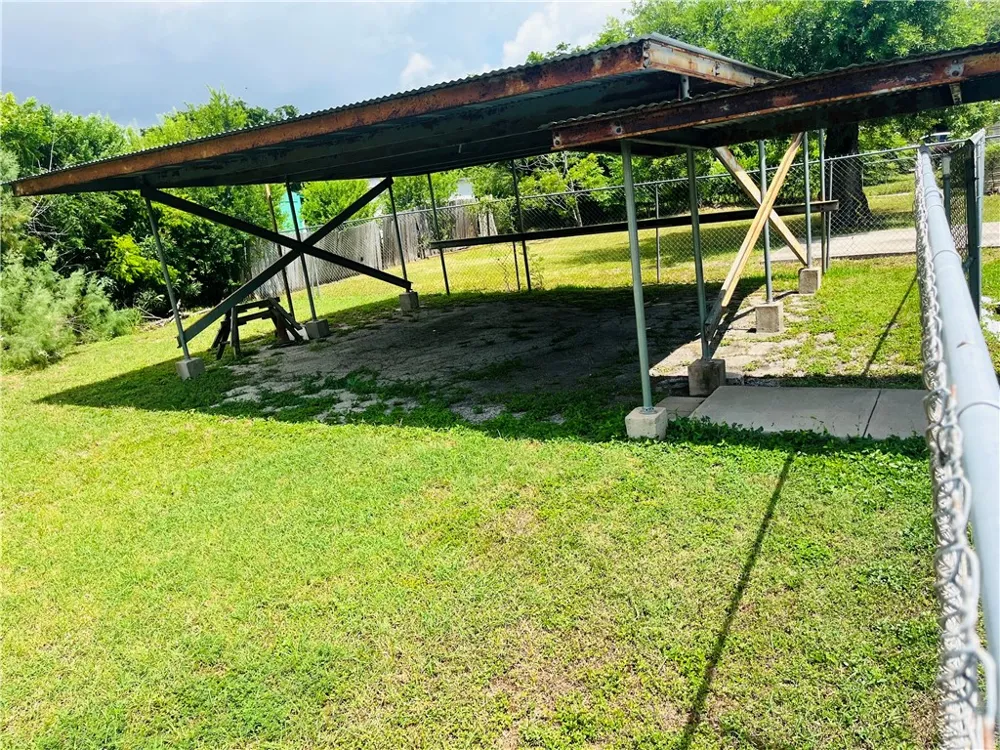 215 Hiawatha Corpus Christi, TX 78405