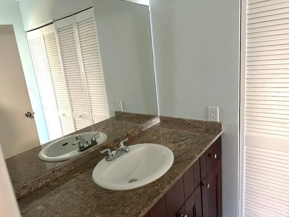 103 Yacht Club Way #208 Hypoluxo, FL 33462