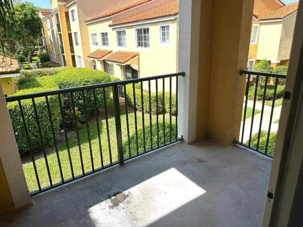 103 Yacht Club Way #208 Hypoluxo, FL 33462
