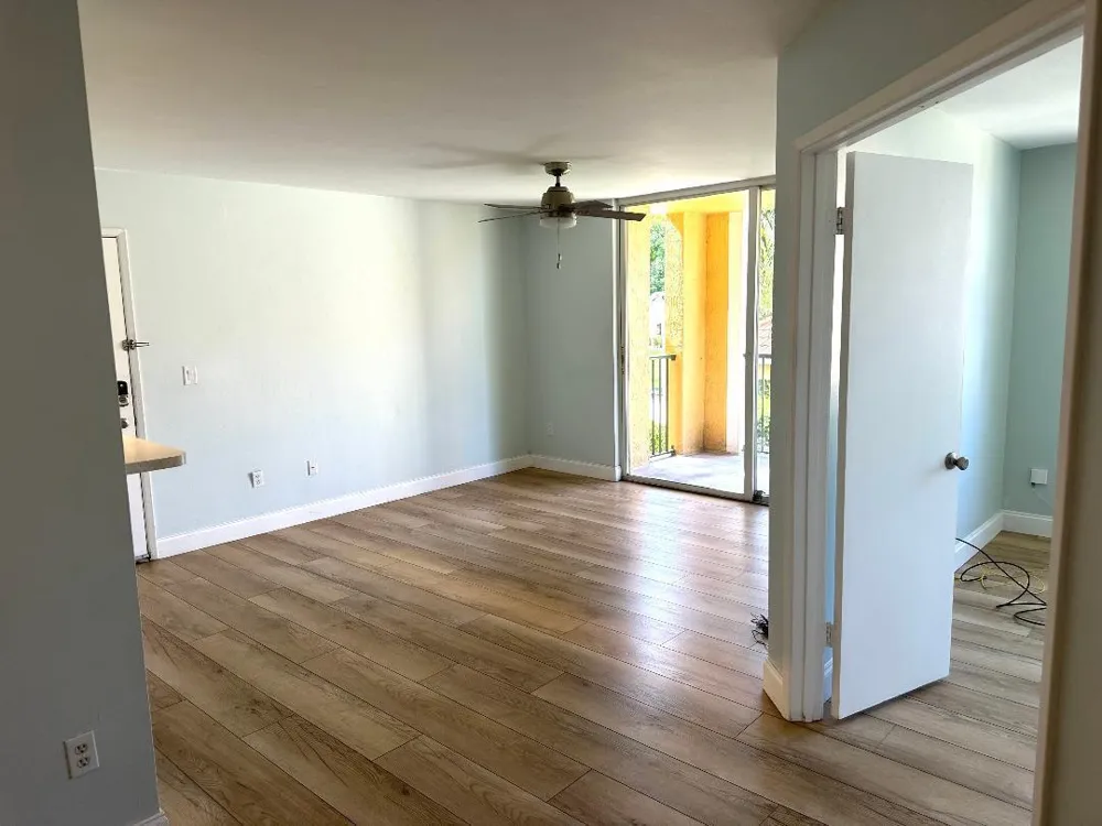 103 Yacht Club Way #208 Hypoluxo, FL 33462