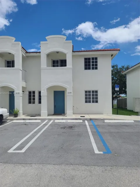 210 SW 3rd Ct