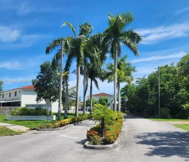 210 SW 3rd Ct Florida City, FL 33034
