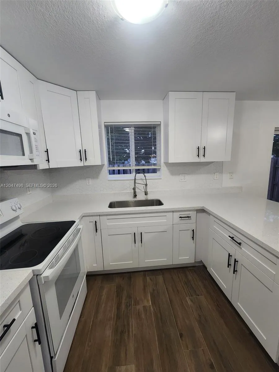 210 SW 3rd Ct Florida City, FL 33034
