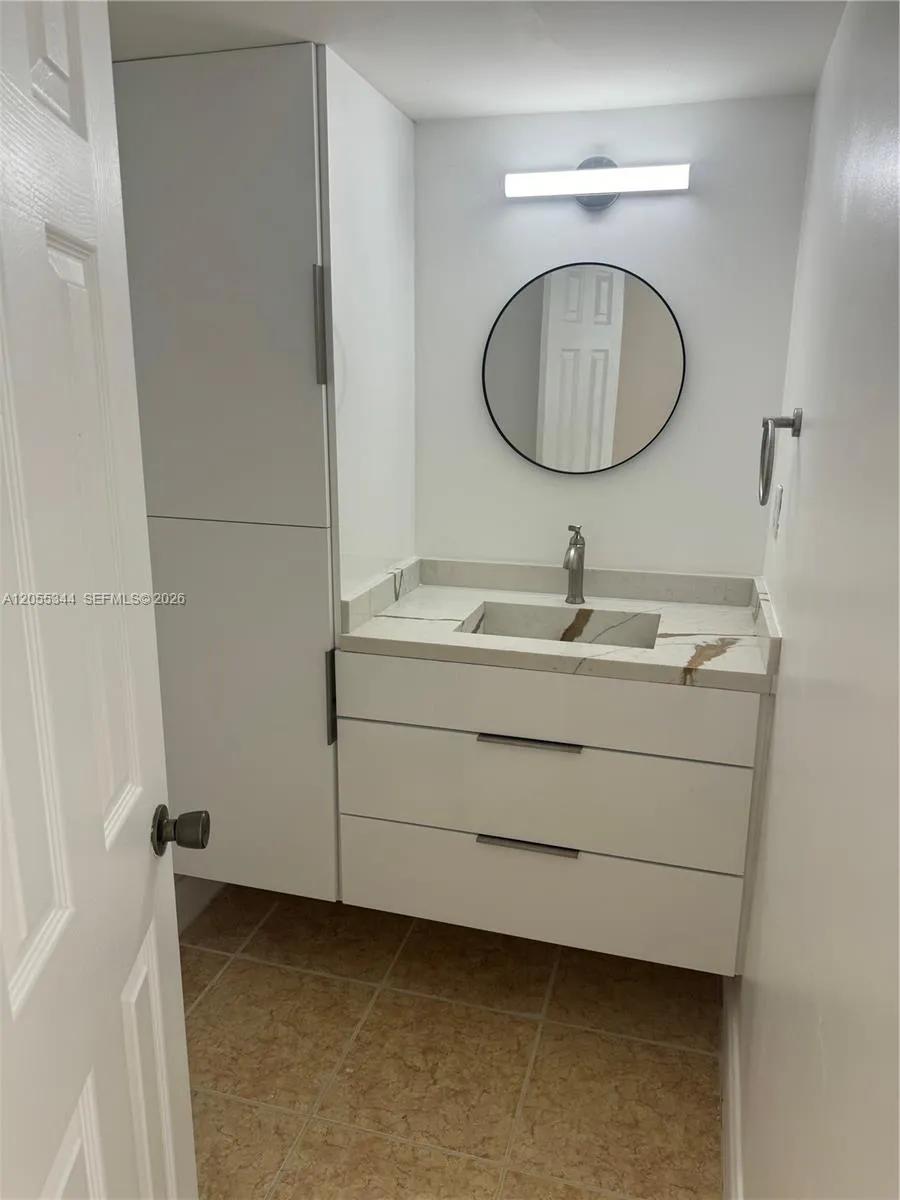 9050 NW 28th St #136 Coral Springs, FL 33065