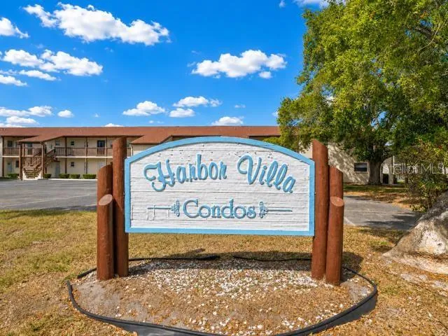 5135 GEMSTONE DRIVE #103 New Port Richey, FL 34652