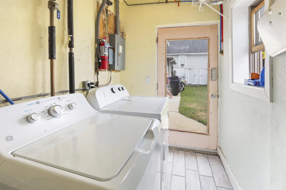 112 1/2 E 21st Street North Wildwood, NJ 08260