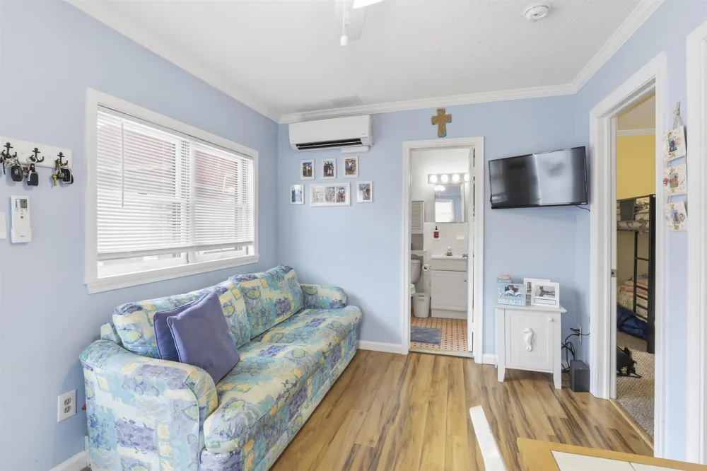 112 1/2 E 21st Street North Wildwood, NJ 08260