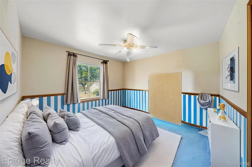 1642 Delmonte Street Wolverine Lake Village, MI 48390