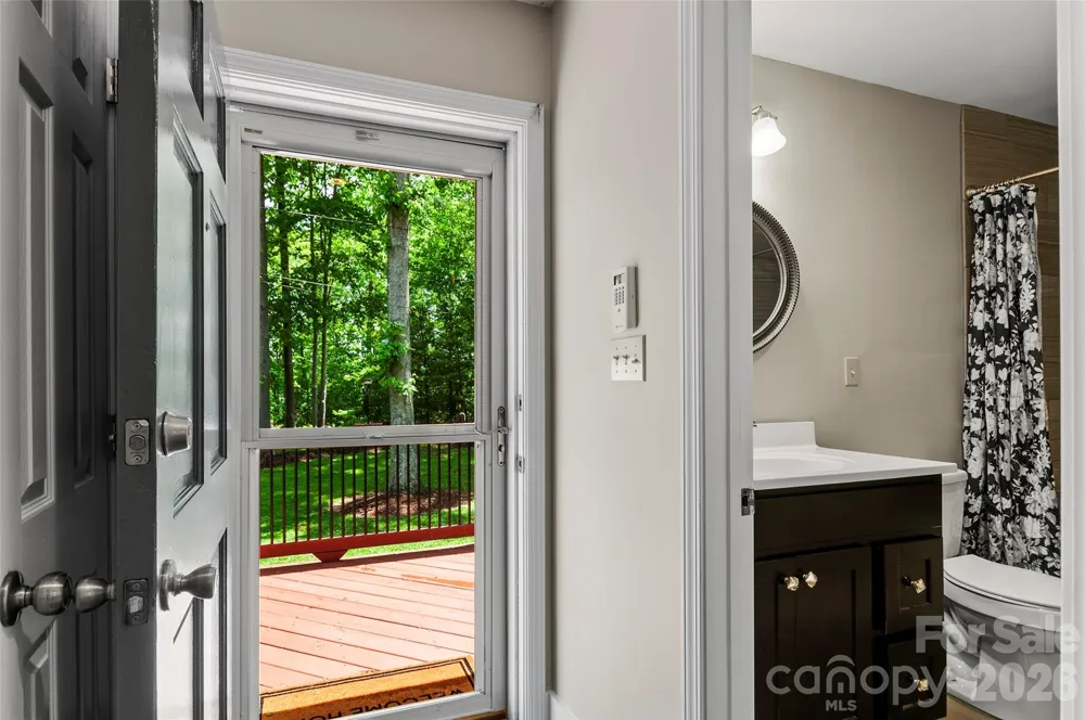82 Sunburst Drive Waynesville, NC 28786