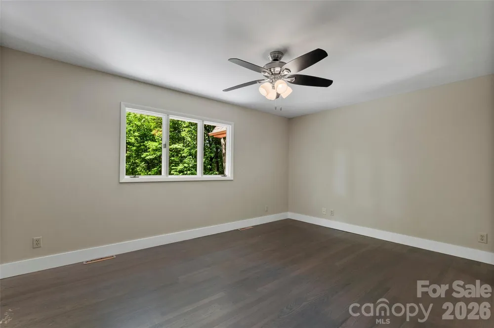 82 Sunburst Drive Waynesville, NC 28786