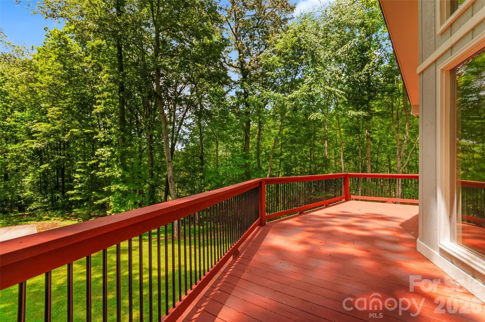 82 Sunburst Drive Waynesville, NC 28786
