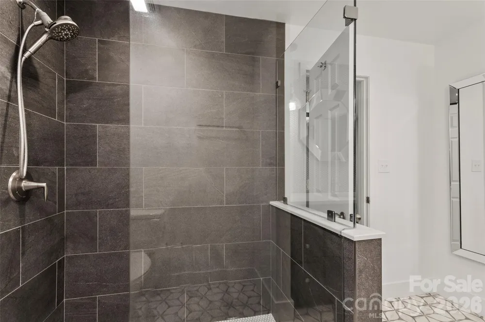 82 Sunburst Drive Waynesville, NC 28786