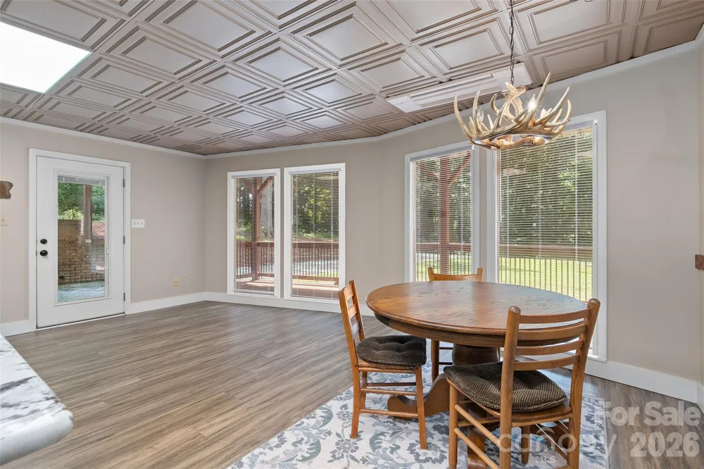 82 Sunburst Drive Waynesville, NC 28786