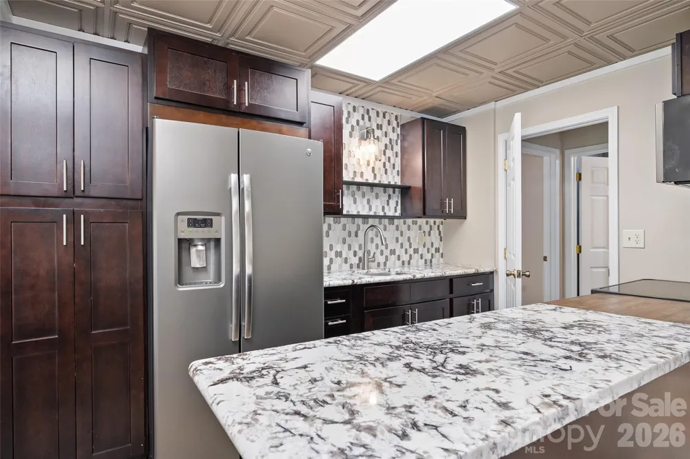 82 Sunburst Drive Waynesville, NC 28786