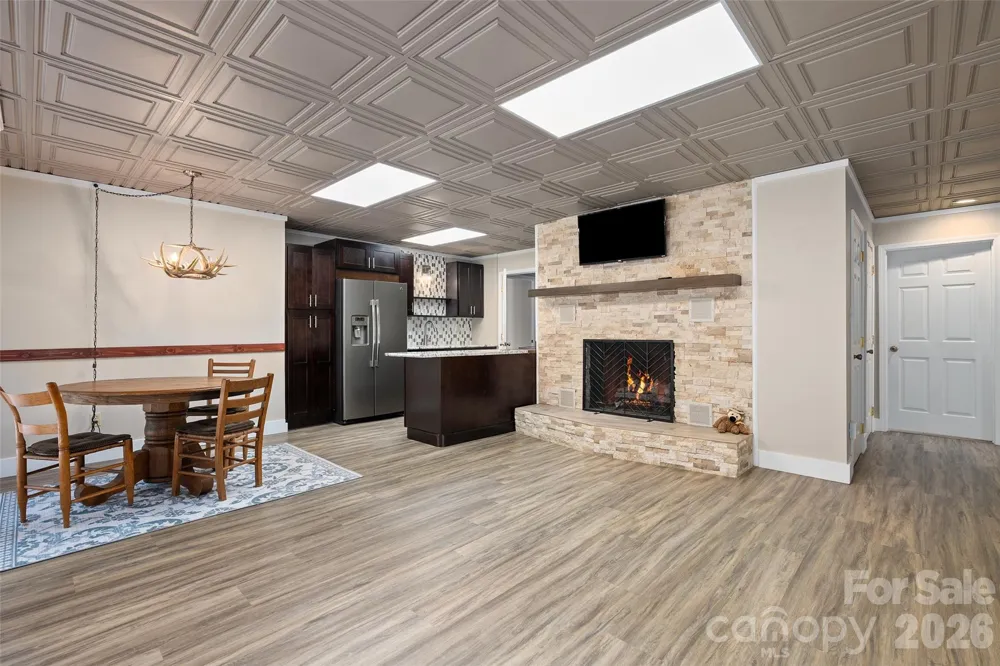 82 Sunburst Drive Waynesville, NC 28786