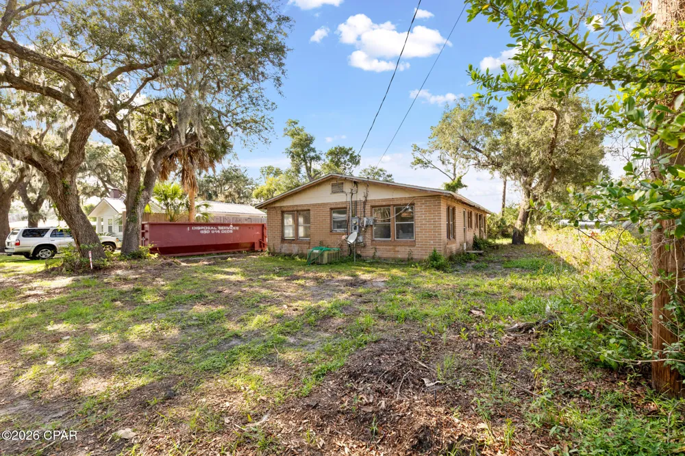 4002 W 17th Street Panama City, FL 32401