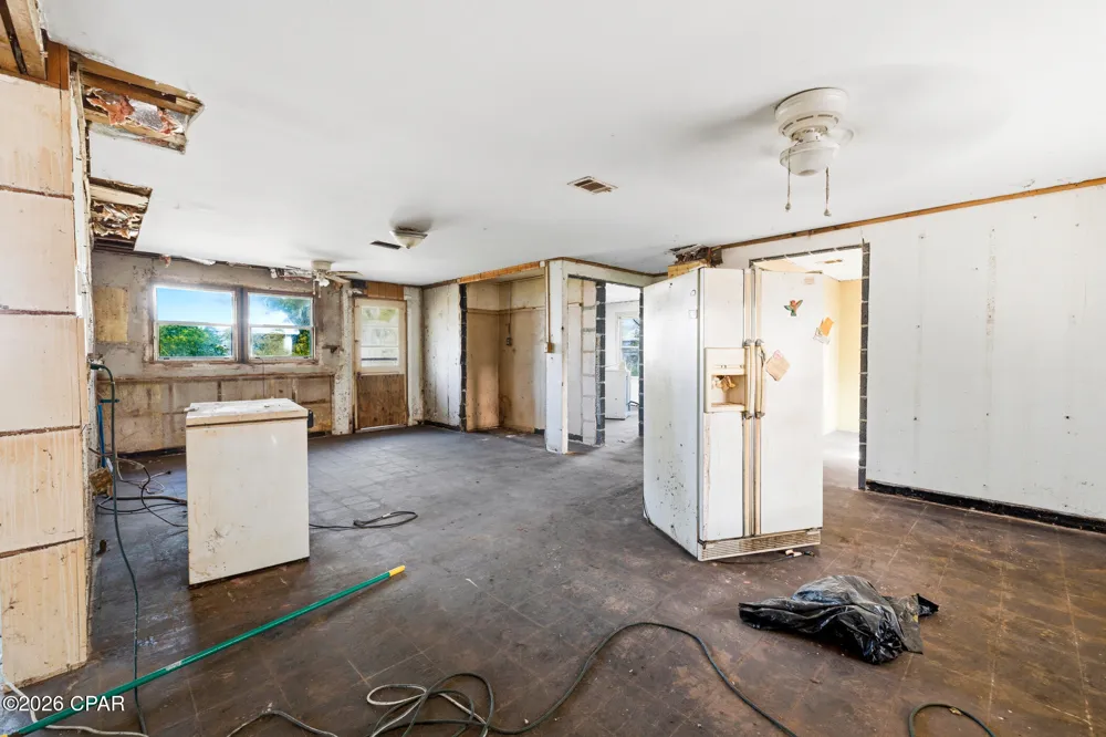 4002 W 17th Street Panama City, FL 32401