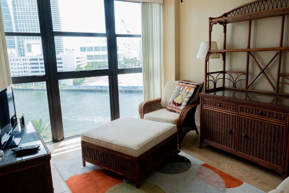 200 LESLIE DRIVE #819 Hallandale Beach, FL 33009