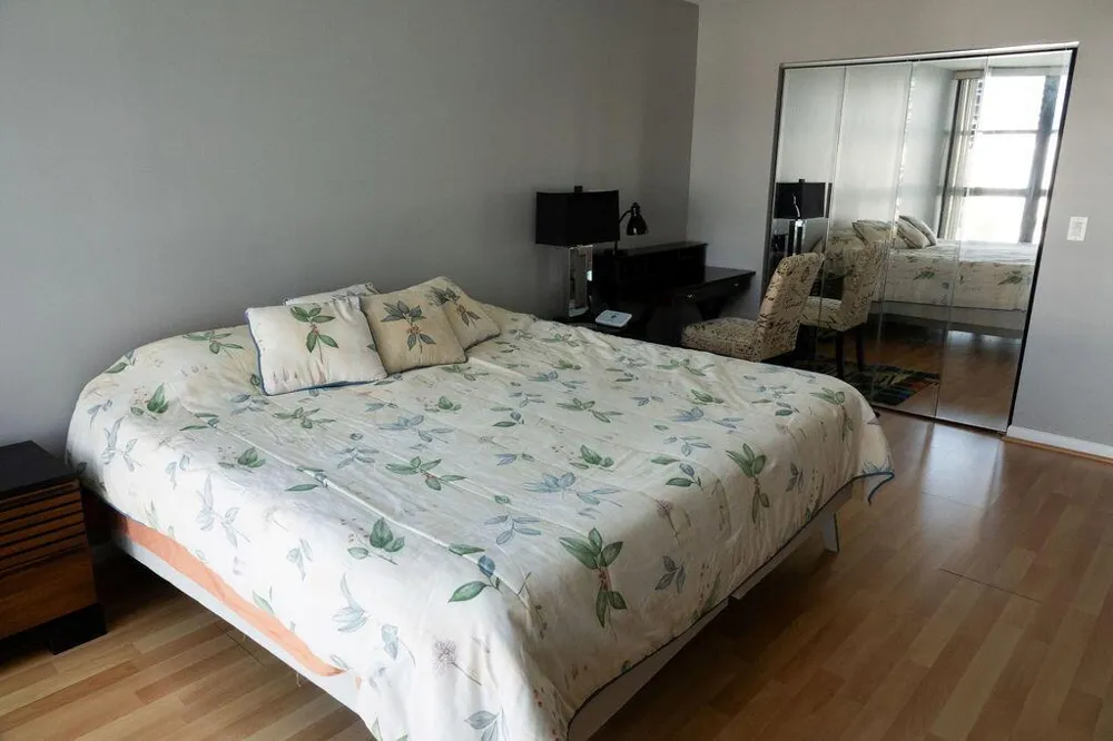 200 LESLIE DRIVE #819 Hallandale Beach, FL 33009