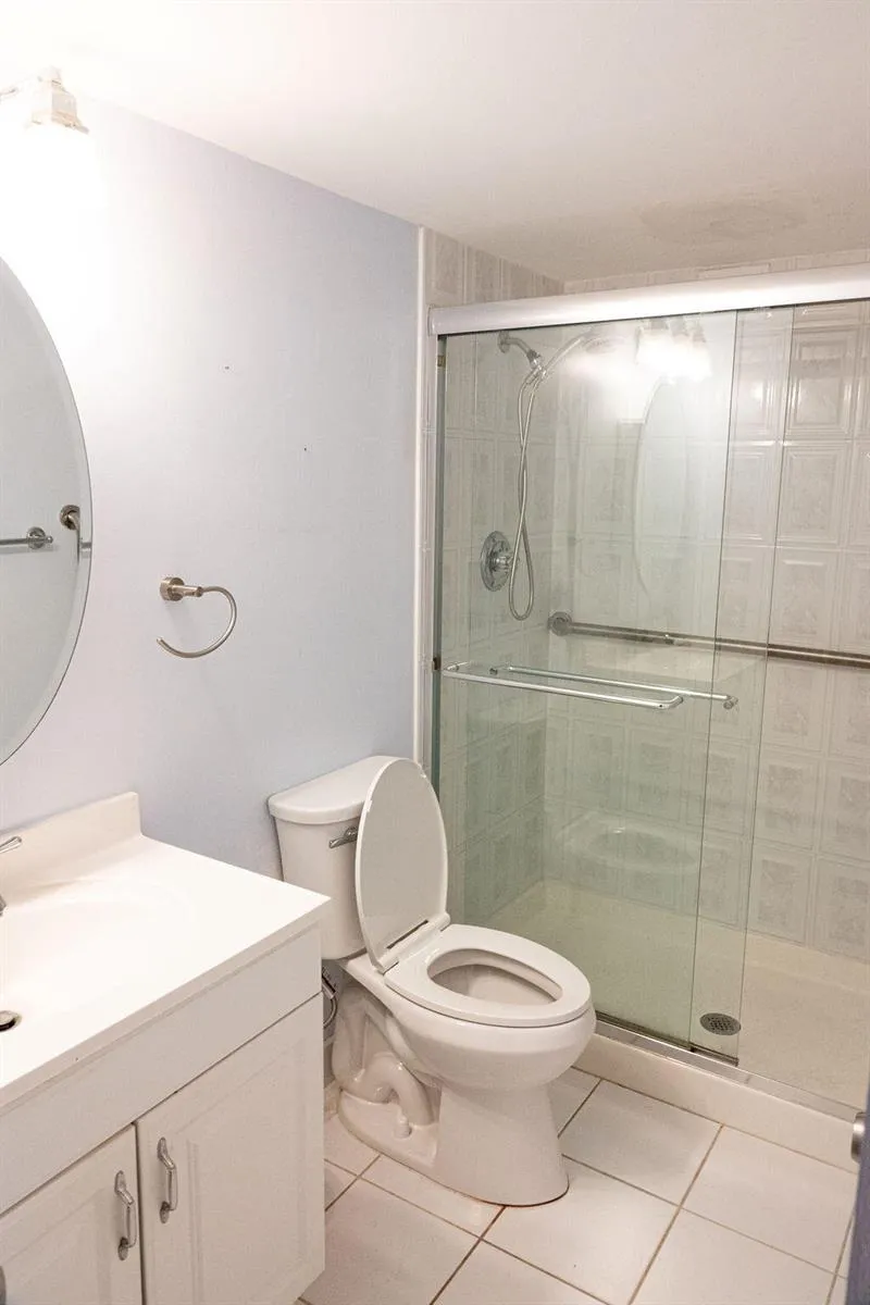 200 LESLIE DRIVE #819 Hallandale Beach, FL 33009