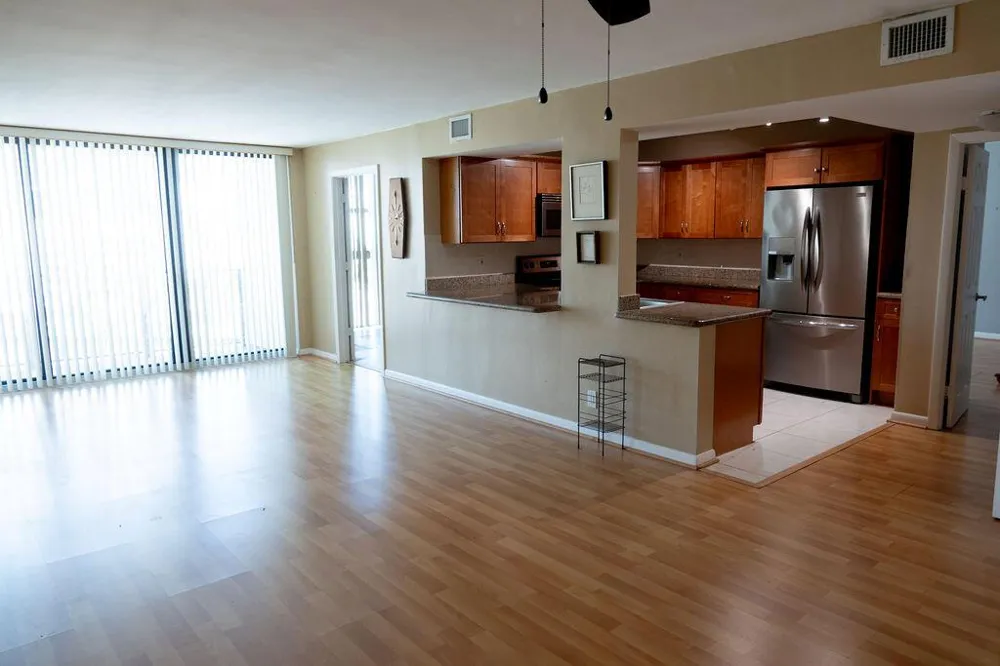 200 LESLIE DRIVE #819 Hallandale Beach, FL 33009