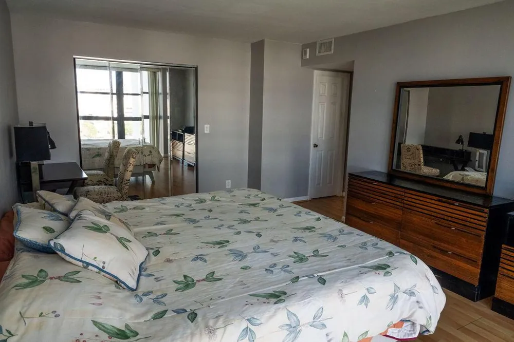 200 LESLIE DRIVE #819 Hallandale Beach, FL 33009
