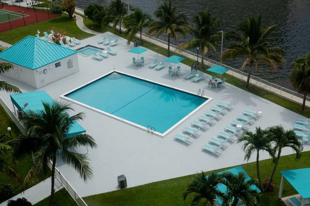 200 LESLIE DRIVE #819 Hallandale Beach, FL 33009