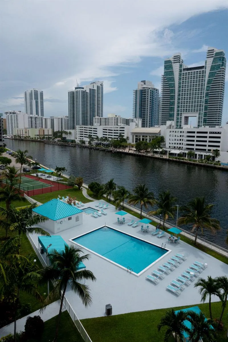 200 LESLIE DRIVE #819 Hallandale Beach, FL 33009