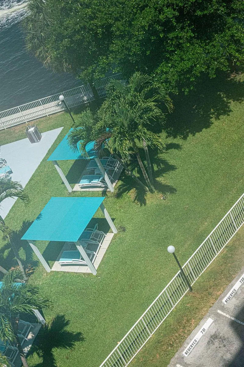 200 LESLIE DRIVE #819 Hallandale Beach, FL 33009