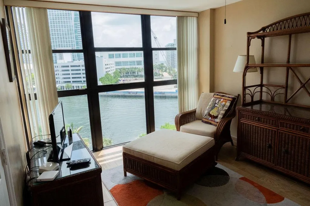 200 LESLIE DRIVE #819 Hallandale Beach, FL 33009