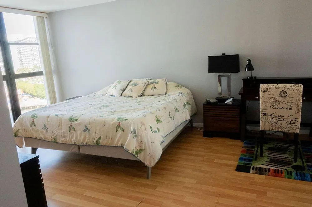 200 LESLIE DRIVE #819 Hallandale Beach, FL 33009