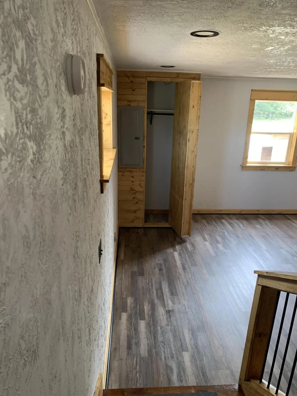 576 Pipestone Street Benton Harbor City, MI 49022