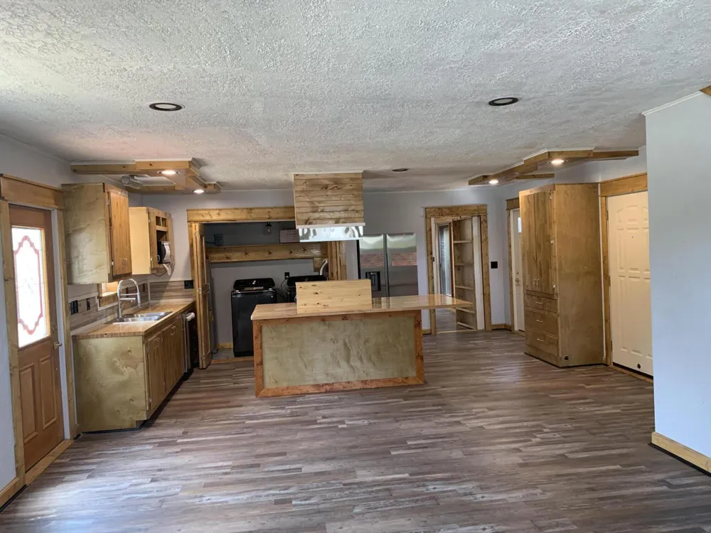 576 Pipestone Street Benton Harbor City, MI 49022