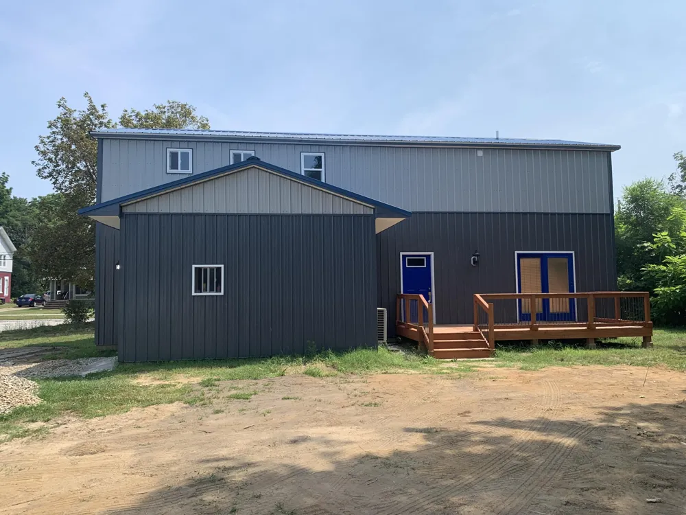 576 Pipestone Street Benton Harbor City, MI 49022