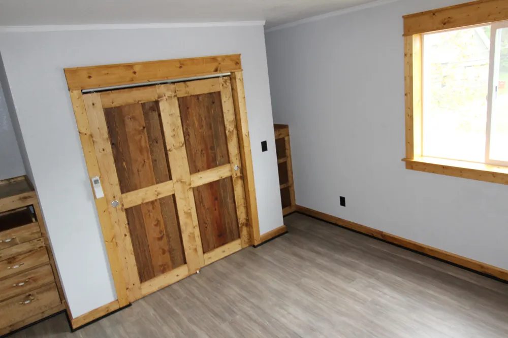 576 Pipestone Street Benton Harbor City, MI 49022