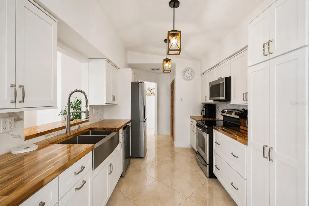 655 NIGHTHAWK CIRCLE Winter Springs, FL 32708