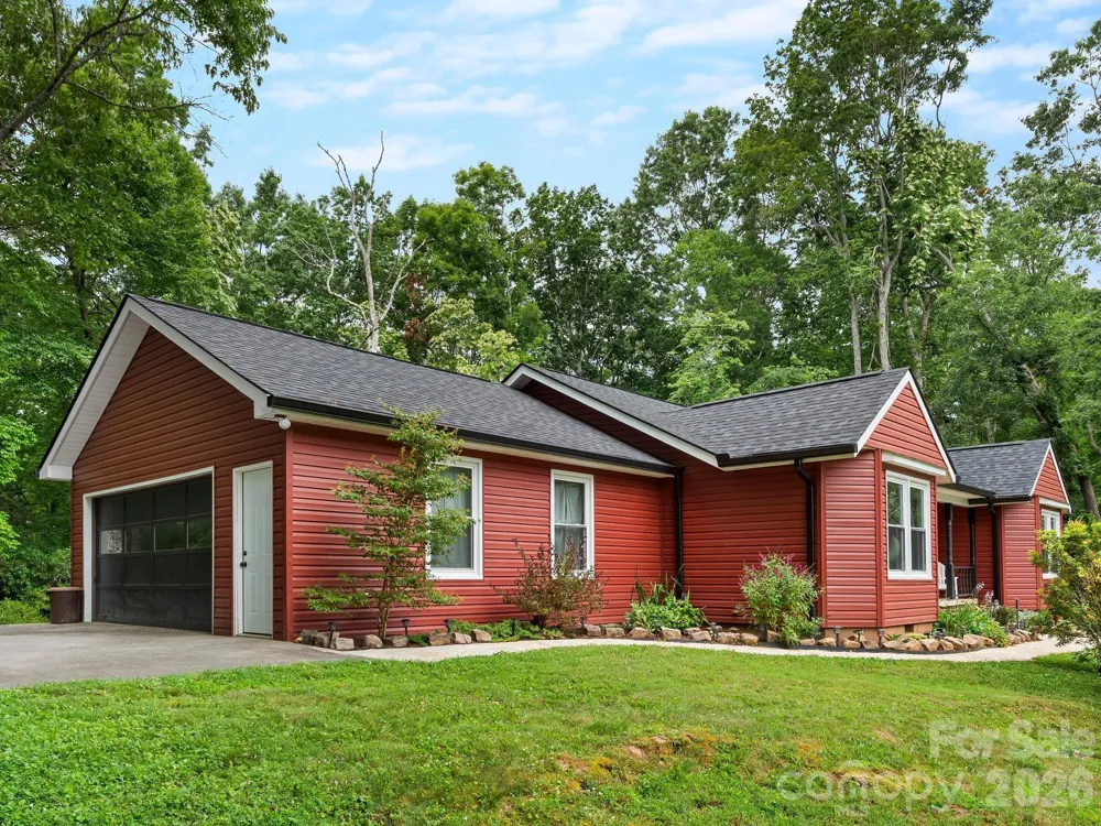 84 Greenwood Acres Drive Mills River, NC 28759