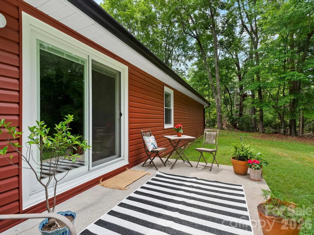 84 Greenwood Acres Drive Mills River, NC 28759