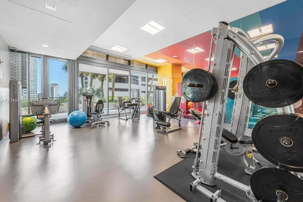 68 SE 6th St #1710 Miami, FL 33131