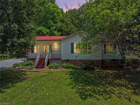 4096 Hoover Hill Road